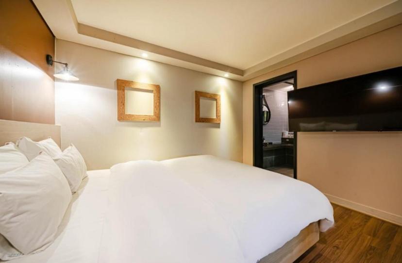 Ulsan Hotel 109 Esterno foto